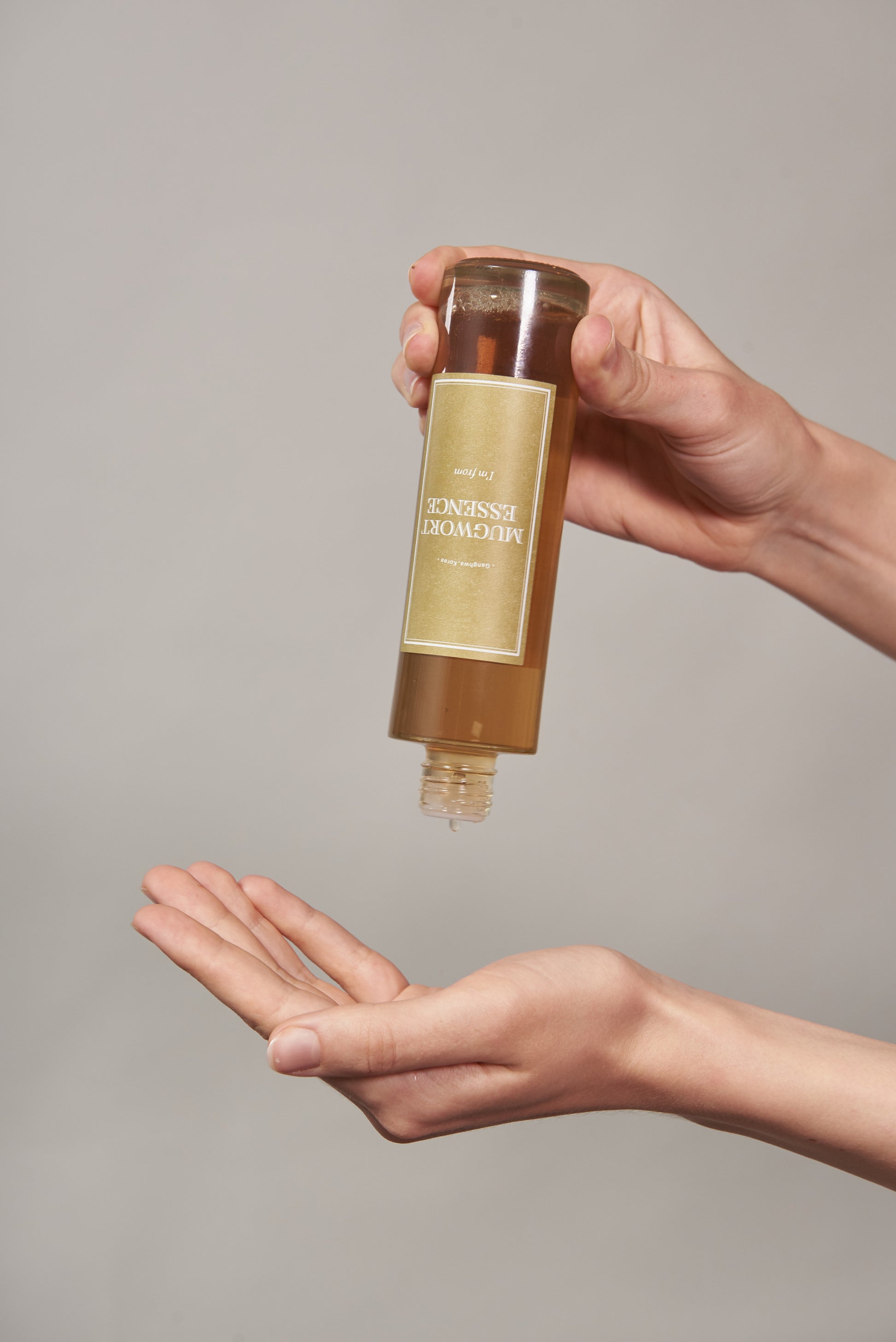 I'm From - Mugwort Essence (160ml) - K Beauty On